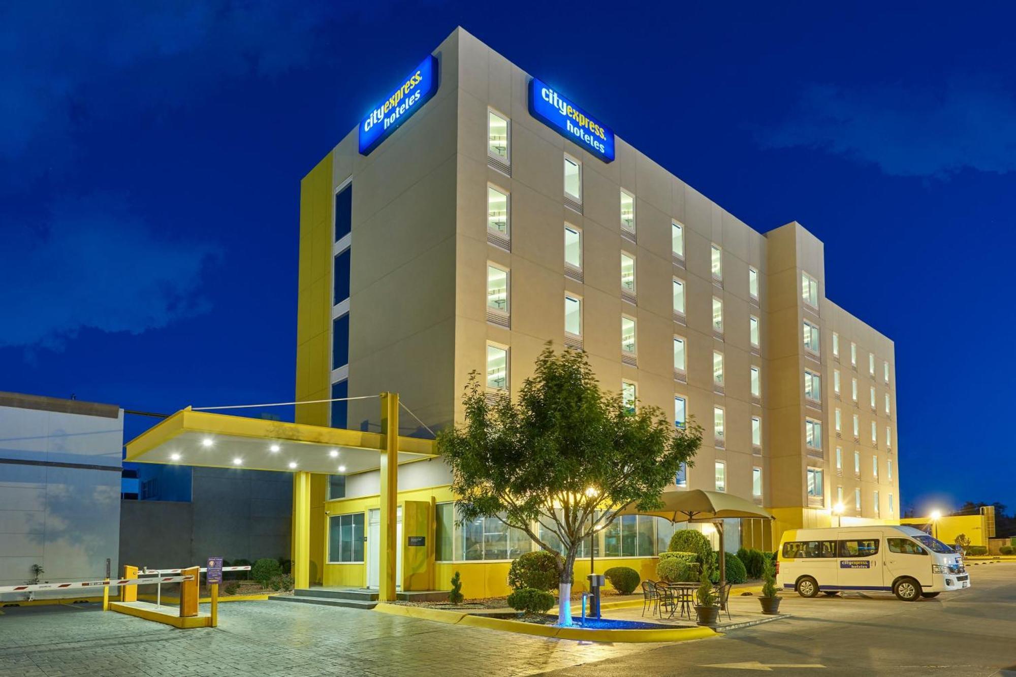 City Express By Marriott Juárez Exteriör bild